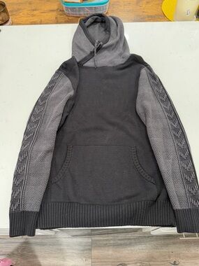 Retrofit Two-Tone Black & Gray Turtleneck Sweater
